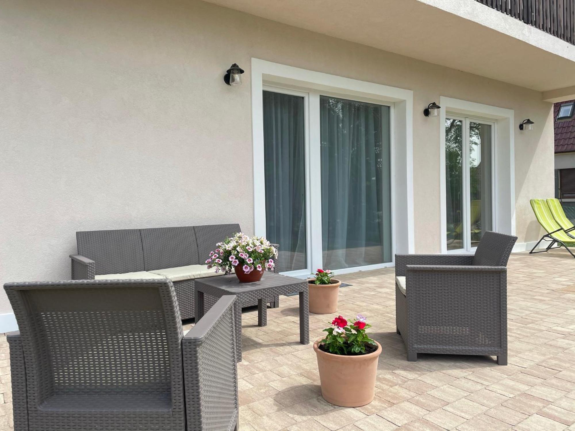 Libas Apartman Keszthely Bilik gambar